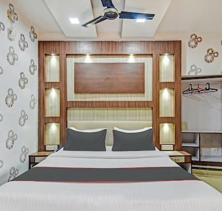 Hotel Diamond Suites Колката Екстериор снимка