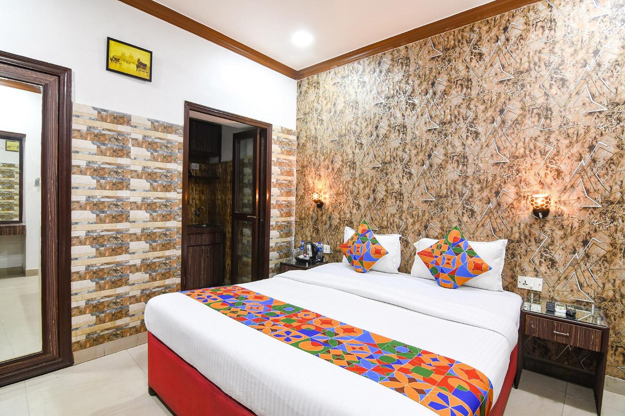 Hotel Diamond Suites Колката Екстериор снимка