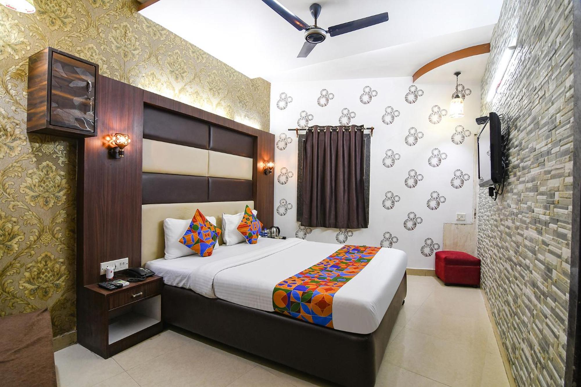 Hotel Diamond Suites Колката Екстериор снимка