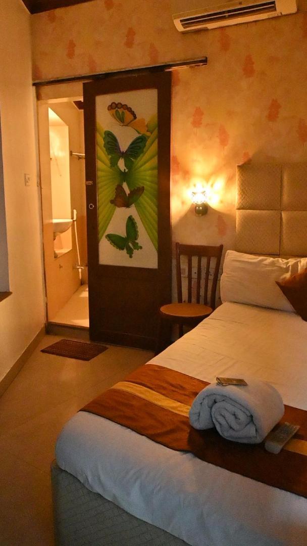 Hotel Diamond Suites Колката Екстериор снимка